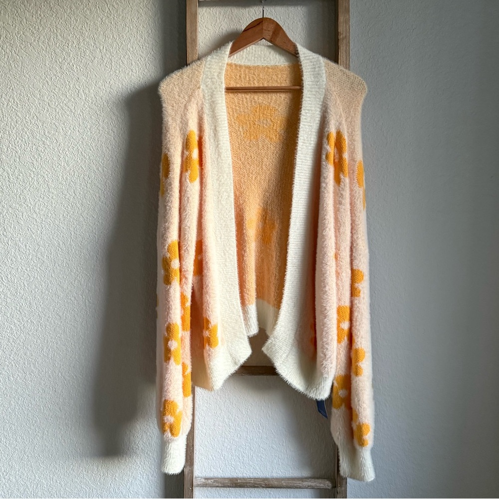 Chaou Yatou Daisy Eyelash Open Cardigan NWT Sz: Small - Picture 1 of 13
